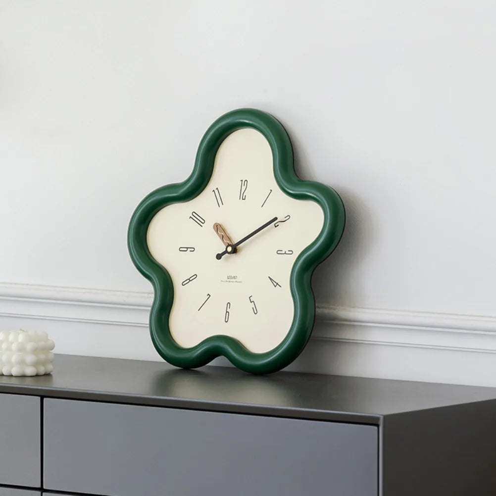 Cream Clock